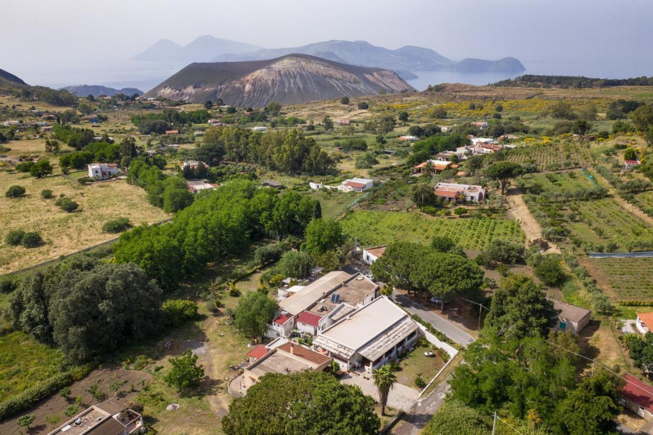 Maria Tindara La Locanda Vulcano  Exterior foto