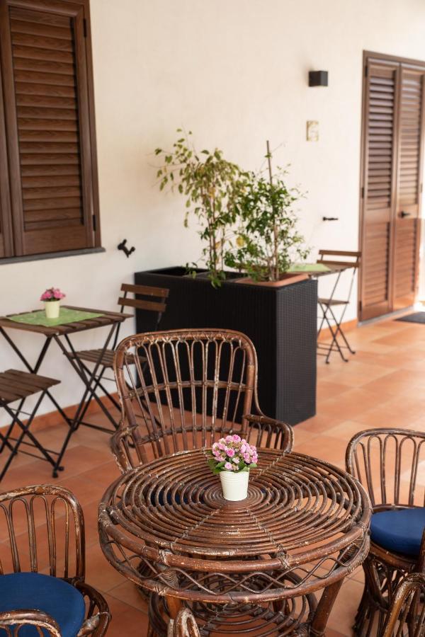 Maria Tindara La Locanda Vulcano  Exterior foto